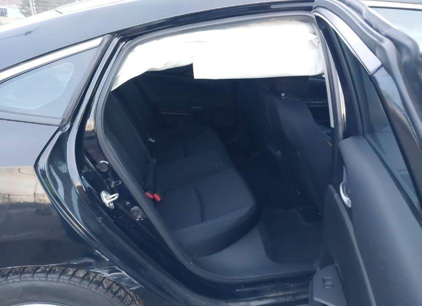 Photo 8 of 2018 Honda Civic LX (VIN 19XFC2F69JE026243)