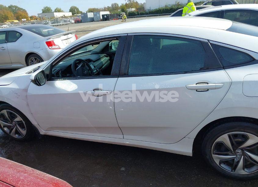 Photo 14 of 2019 Honda Civic LX (VIN 19XFC2F69KE013994)