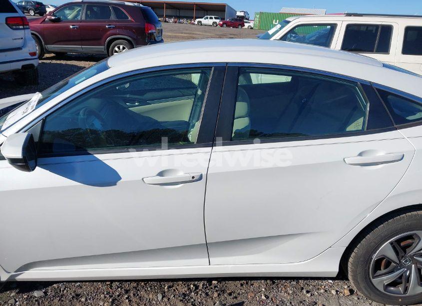 Photo 14 of 2019 Honda Civic LX (VIN 19XFC2F69KE025434)