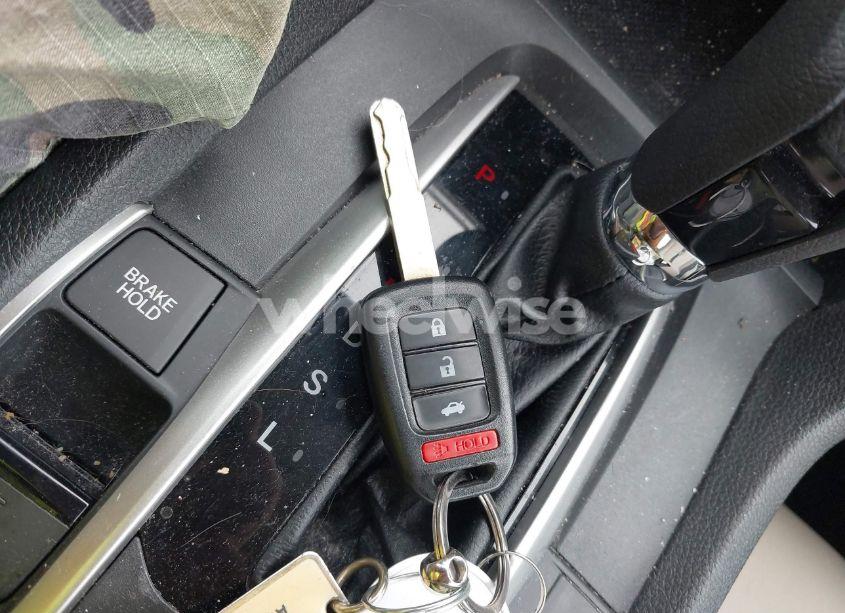 Photo 11 of 2019 Honda Civic LX (VIN 19XFC2F69KE037003)