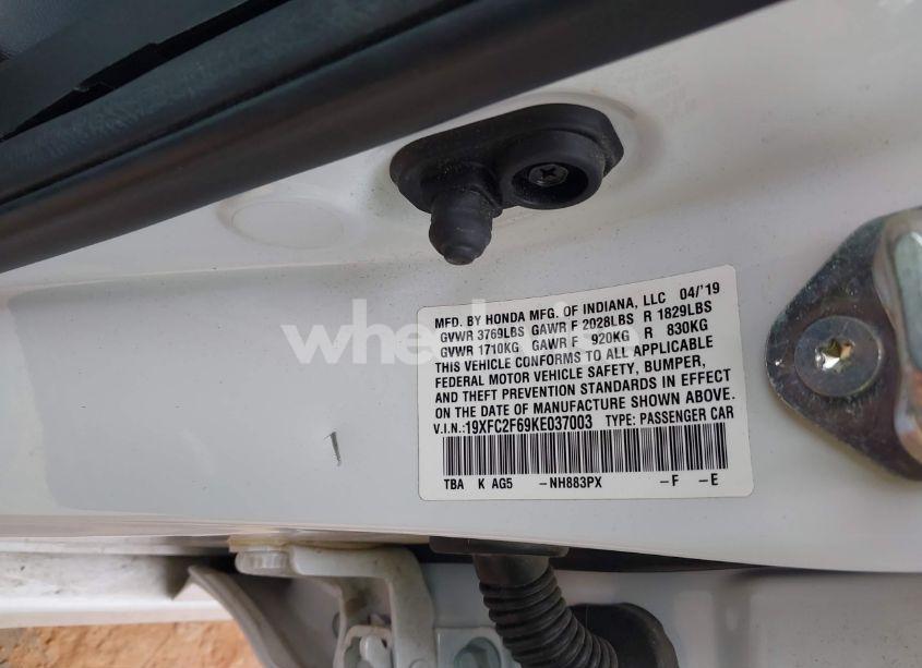 Photo 9 of 2019 Honda Civic LX (VIN 19XFC2F69KE037003)