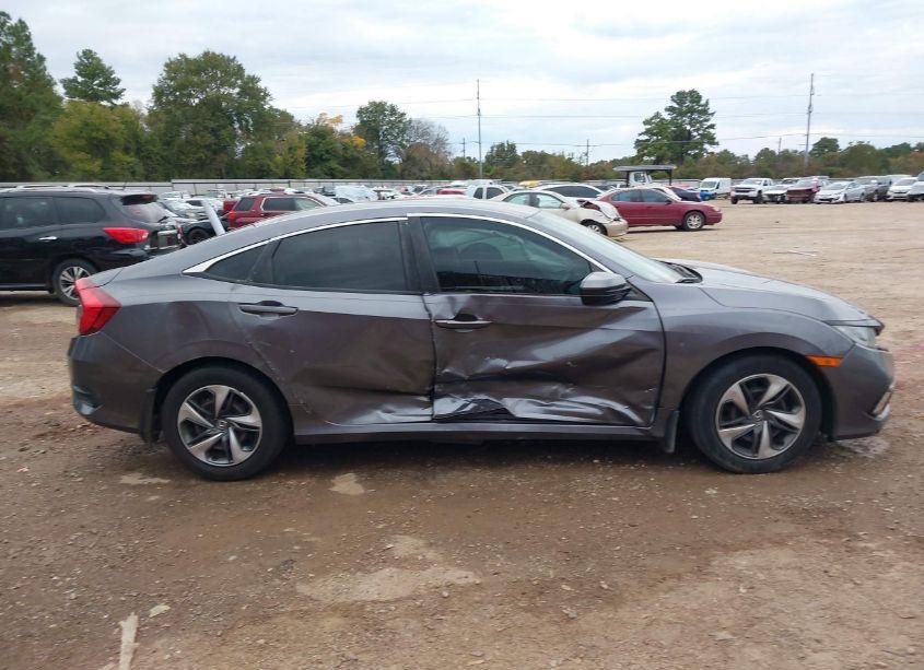 Photo 13 of 2019 Honda Civic LX (VIN 19XFC2F69KE042668)