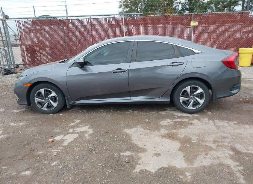 Photo 14 of 2019 Honda Civic LX (VIN 19XFC2F69KE042668)