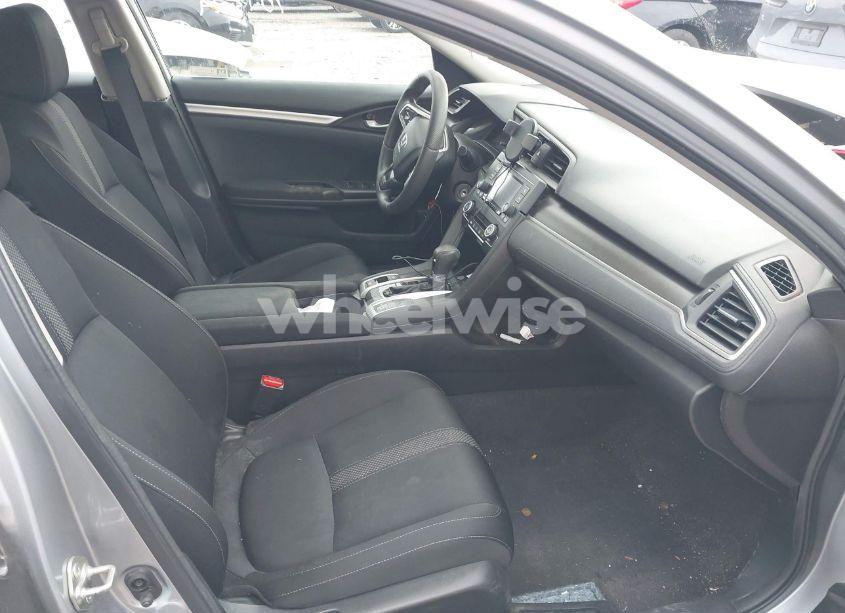 Photo 5 of 2019 Honda Civic LX (VIN 19XFC2F69KE042749)