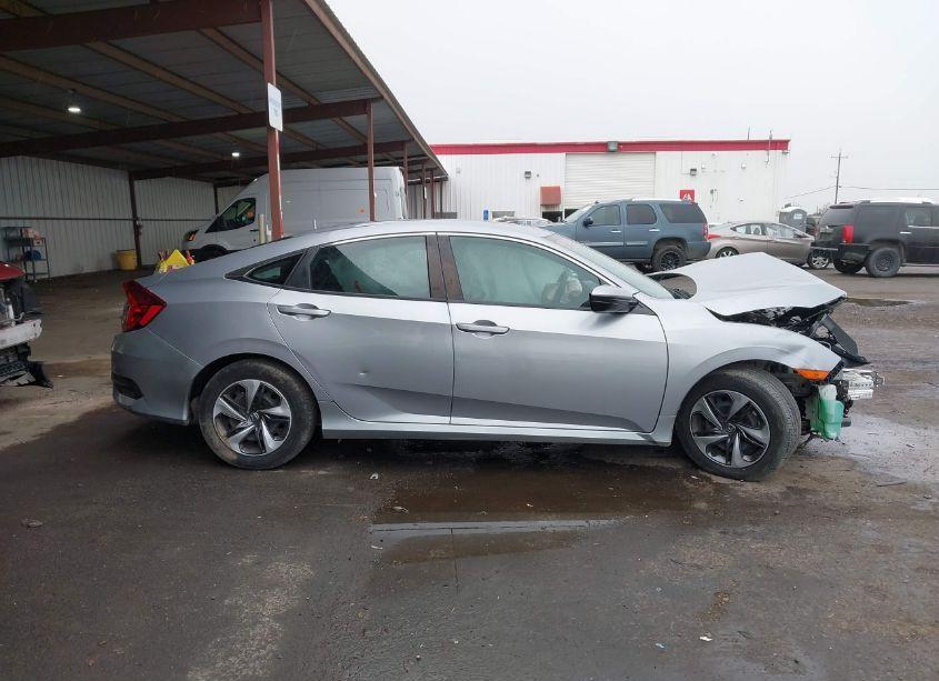 Photo 14 of 2019 Honda Civic LX (VIN 19XFC2F69KE213063)