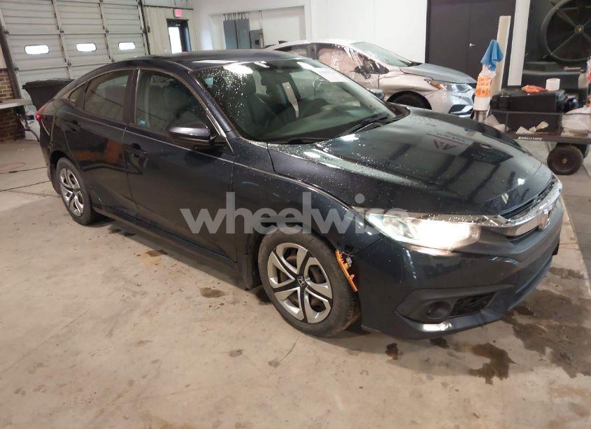 2016 Honda Civic LX (VIN 19XFC2F6XGE020072) main photo