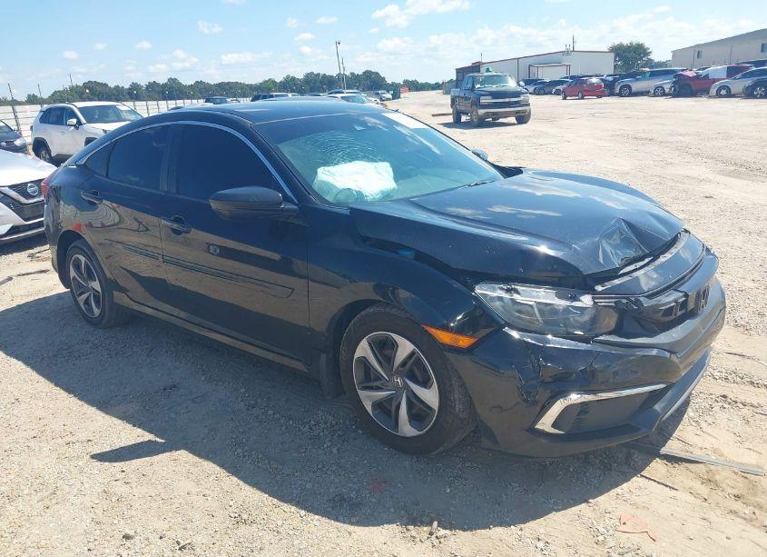 2019 Honda Civic LX (VIN 19XFC2F6XKE021960) main photo