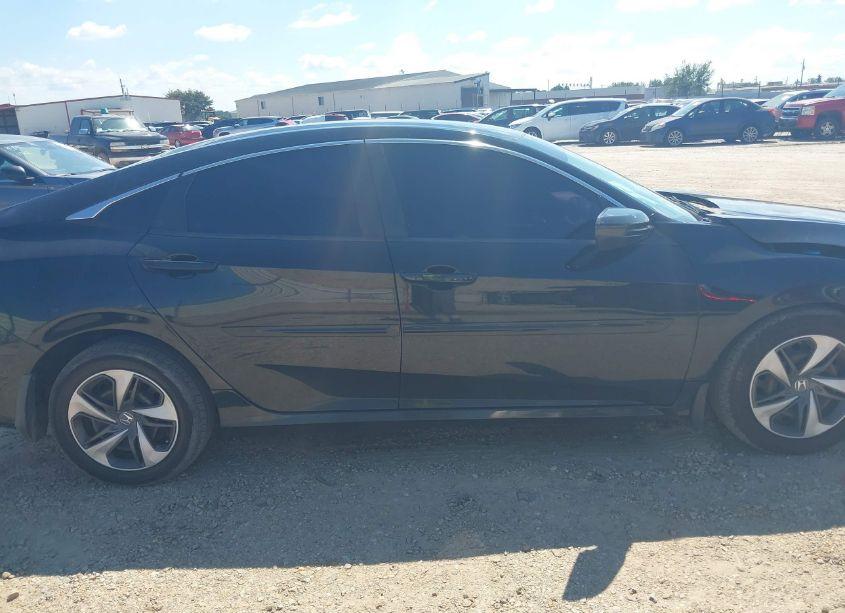 Photo 13 of 2019 Honda Civic LX (VIN 19XFC2F6XKE021960)