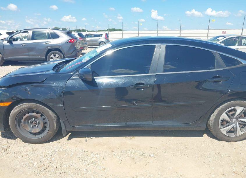 Photo 14 of 2019 Honda Civic LX (VIN 19XFC2F6XKE021960)