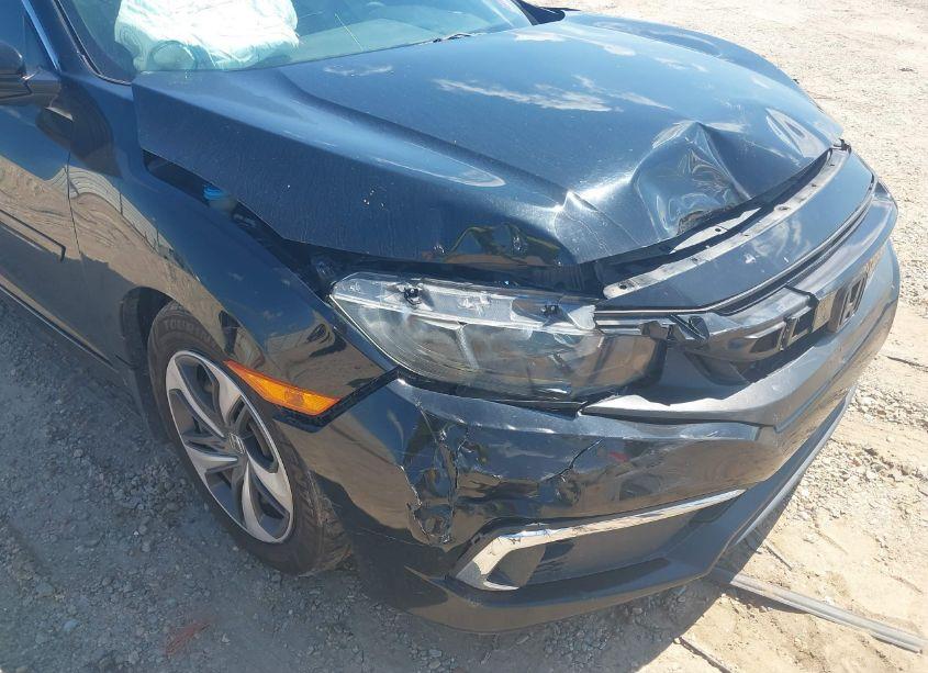 Photo 6 of 2019 Honda Civic LX (VIN 19XFC2F6XKE021960)