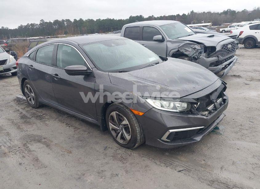 2019 Honda Civic LX (VIN 19XFC2F6XKE030755) main photo
