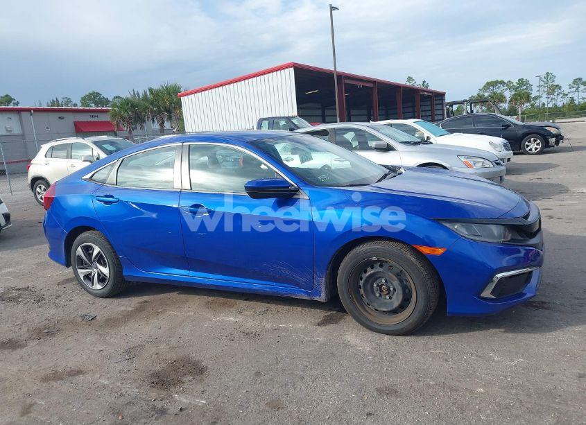 Photo 13 of 2019 Honda Civic LX (VIN 19XFC2F6XKE047765)