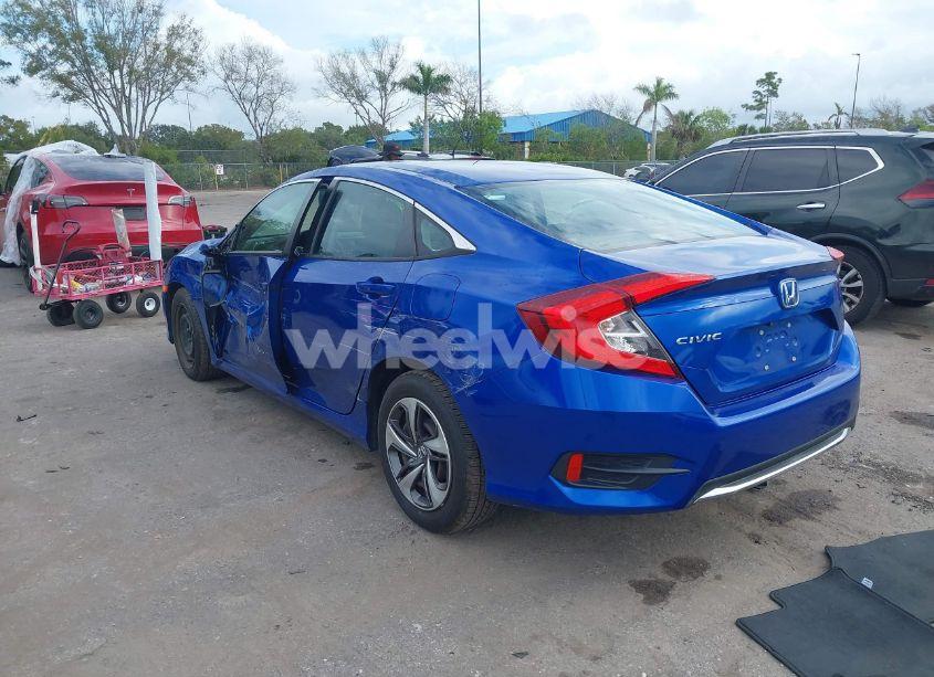 Photo 3 of 2019 Honda Civic LX (VIN 19XFC2F6XKE047765)