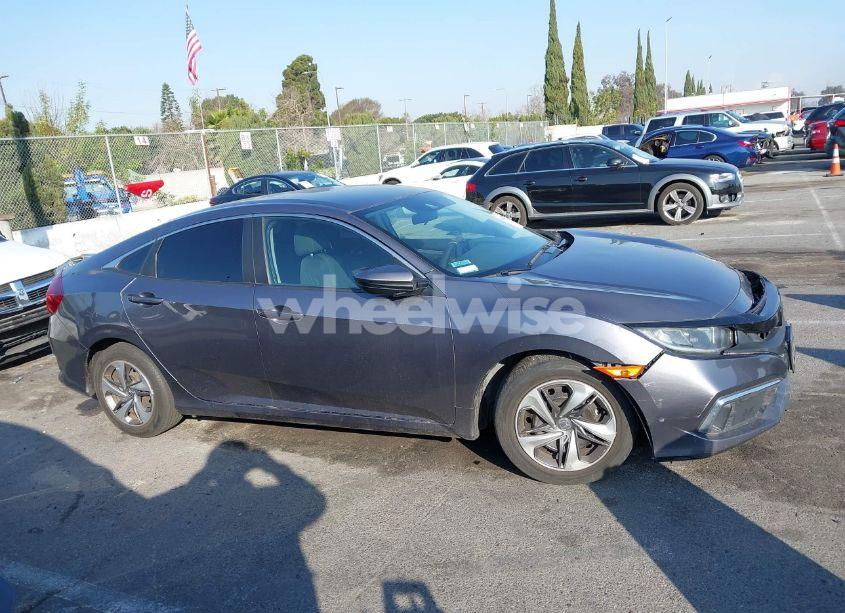Photo 13 of 2019 Honda Civic LX (VIN 19XFC2F6XKE207658)