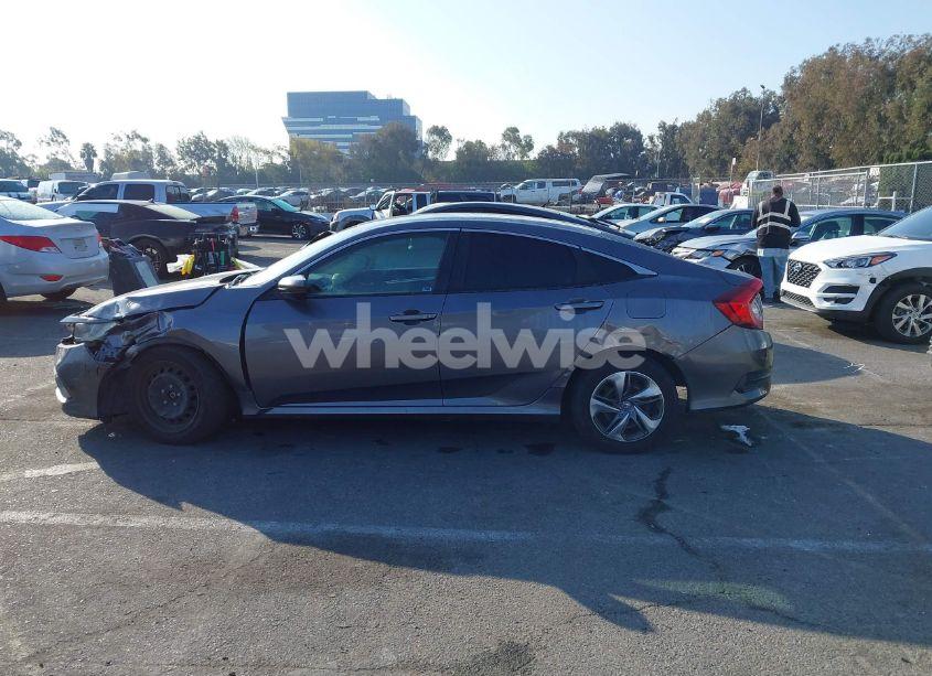 Photo 14 of 2019 Honda Civic LX (VIN 19XFC2F6XKE207658)