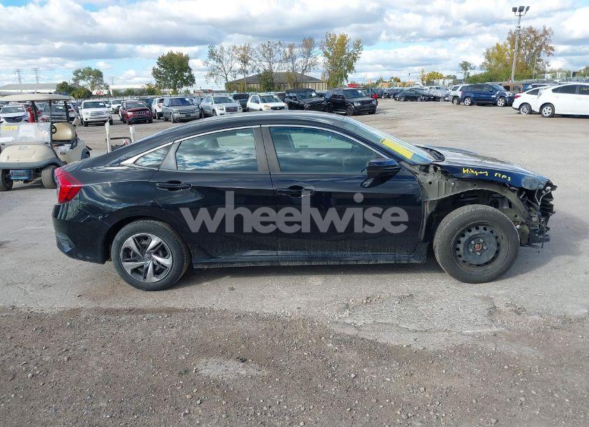 Photo 13 of 2020 Honda Civic LX (VIN 19XFC2F6XLE028697)