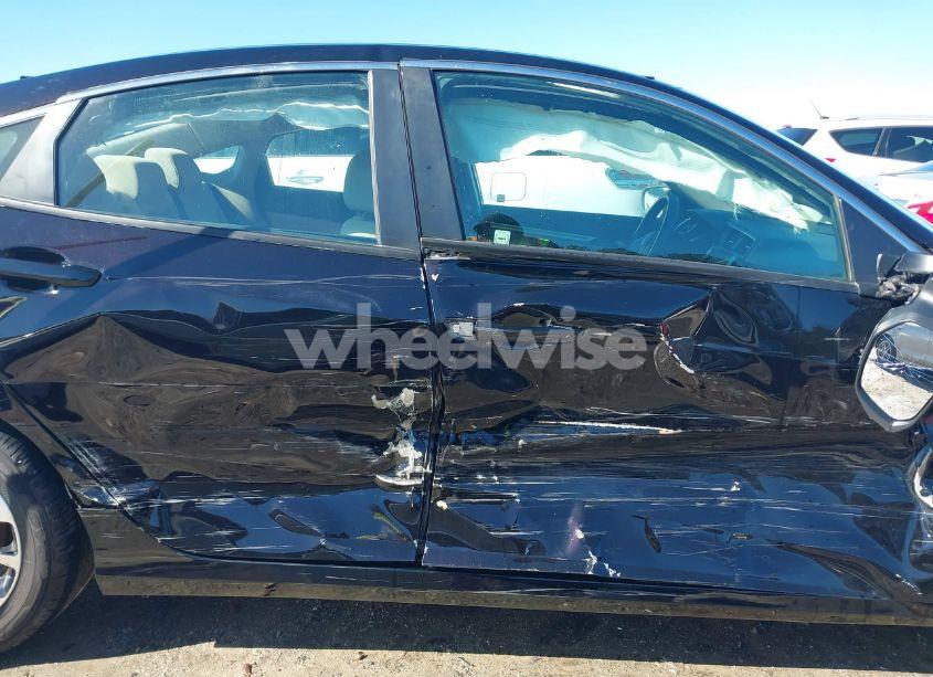 Photo 13 of 2016 Honda Civic EX (VIN 19XFC2F70GE043174)