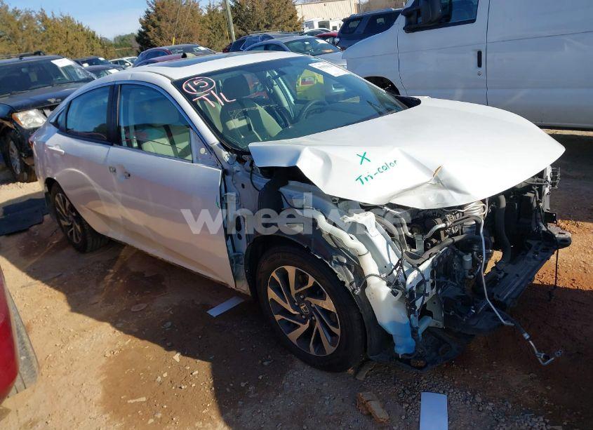 2017 Honda Civic EX (VIN 19XFC2F70HE020804) main photo