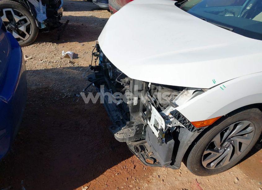Photo 6 of 2017 Honda Civic EX (VIN 19XFC2F70HE020804)