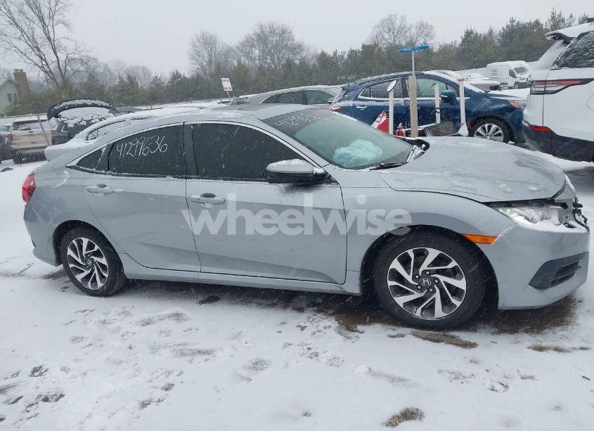 Photo 14 of 2017 Honda Civic EX (VIN 19XFC2F70HE040079)