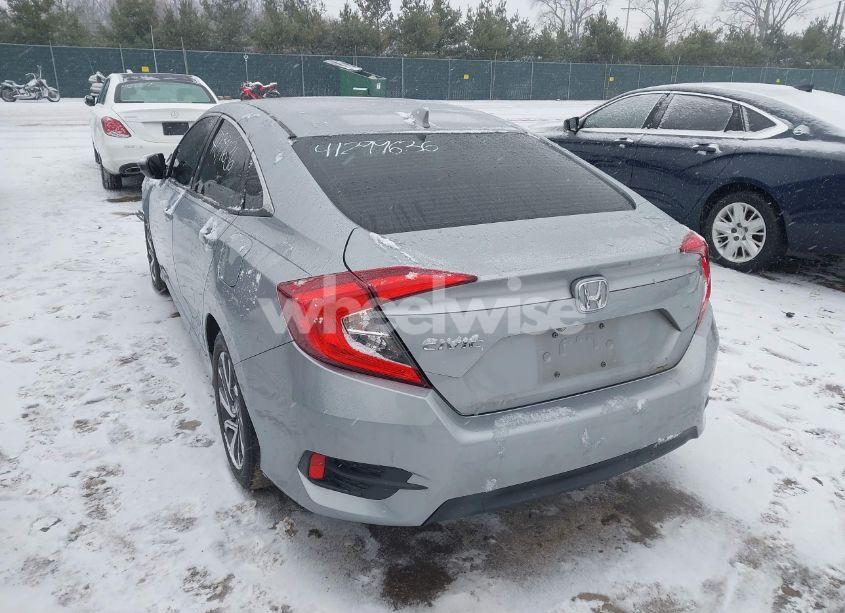 Photo 3 of 2017 Honda Civic EX (VIN 19XFC2F70HE040079)