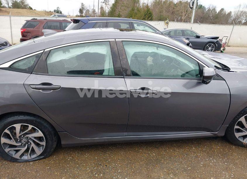 Photo 14 of 2017 Honda Civic EX (VIN 19XFC2F70HE045038)