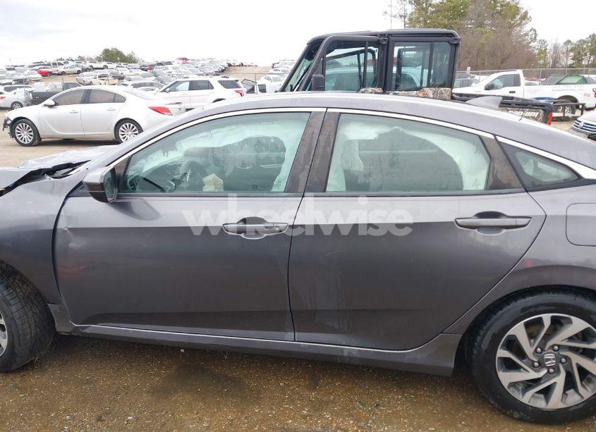 Photo 15 of 2017 Honda Civic EX (VIN 19XFC2F70HE045038)