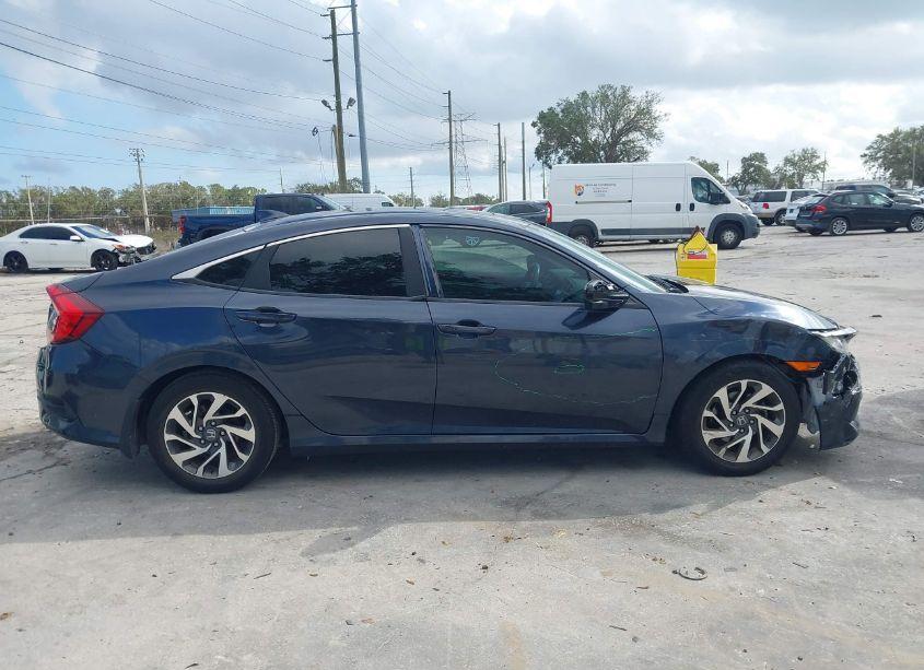 Photo 14 of 2017 Honda Civic EX (VIN 19XFC2F70HE046044)