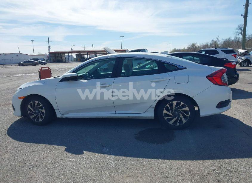 Photo 14 of 2017 Honda Civic EX (VIN 19XFC2F70HE077004)