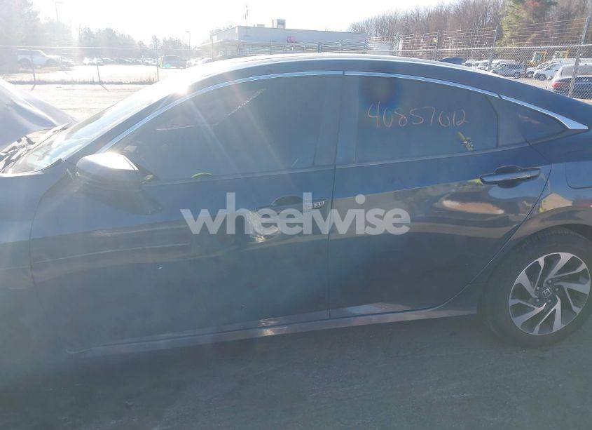 Photo 13 of 2017 Honda Civic EX (VIN 19XFC2F70HE208867)