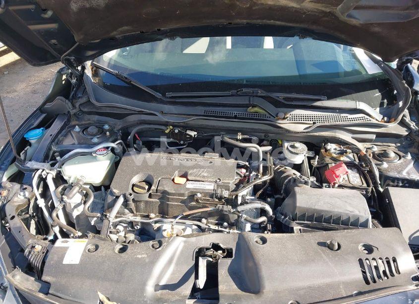 Photo 10 of 2018 Honda Civic EX (VIN 19XFC2F70JE004754)