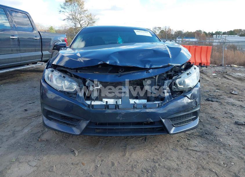 Photo 13 of 2018 Honda Civic EX (VIN 19XFC2F70JE004754)