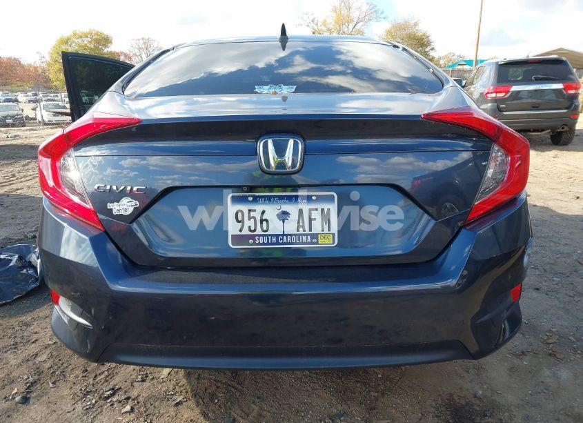 Photo 17 of 2018 Honda Civic EX (VIN 19XFC2F70JE004754)