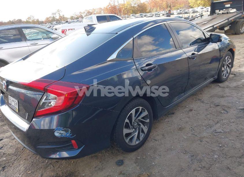 Photo 4 of 2018 Honda Civic EX (VIN 19XFC2F70JE004754)