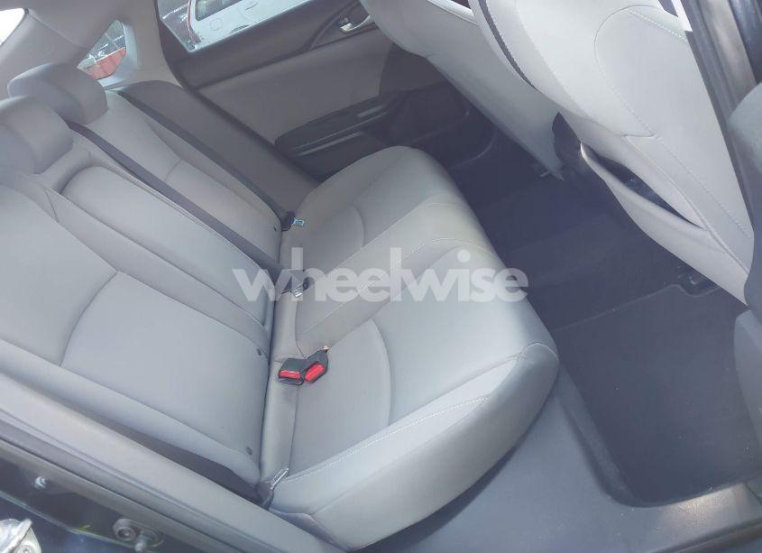 Photo 8 of 2018 Honda Civic EX (VIN 19XFC2F70JE004754)