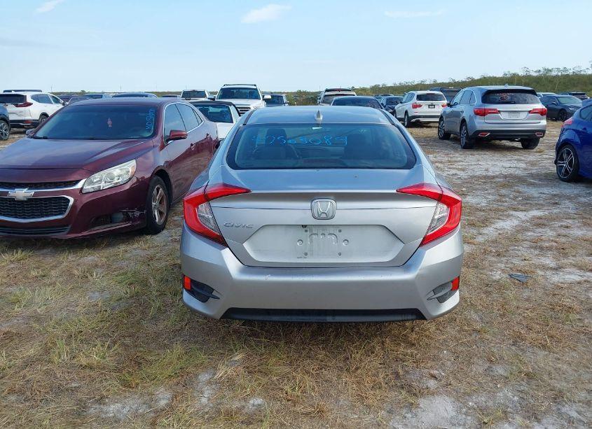 Photo 16 of 2018 Honda Civic EX (VIN 19XFC2F70JE007041)