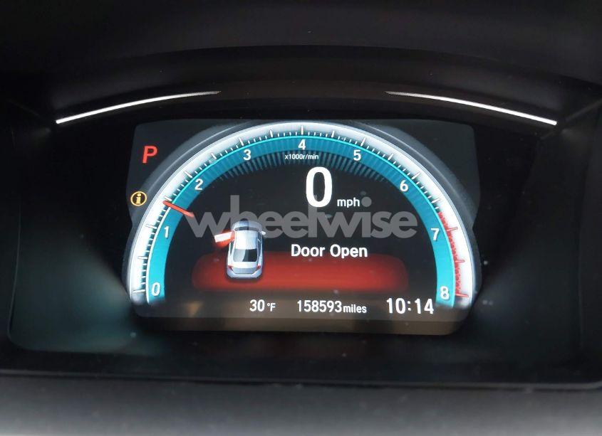Photo 16 of 2018 Honda Civic EX (VIN 19XFC2F70JE009114)
