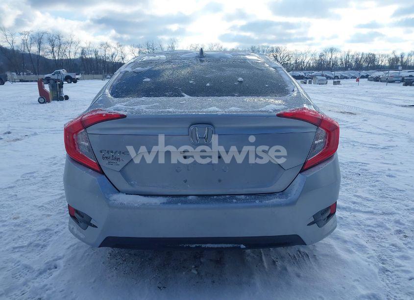 Photo 17 of 2018 Honda Civic EX (VIN 19XFC2F70JE009114)
