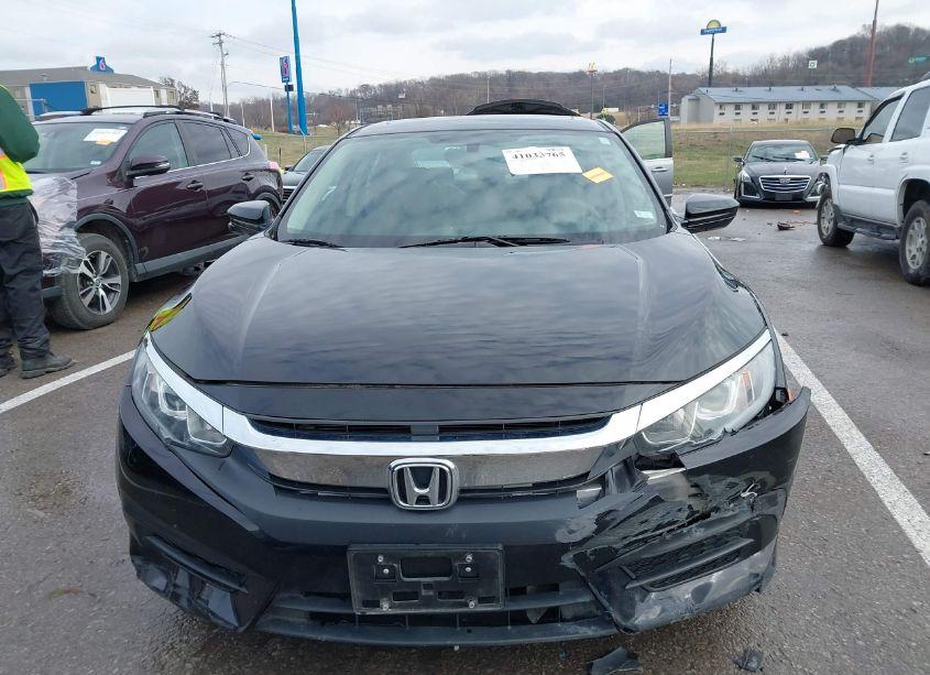 Photo 12 of 2018 Honda Civic EX (VIN 19XFC2F70JE039469)