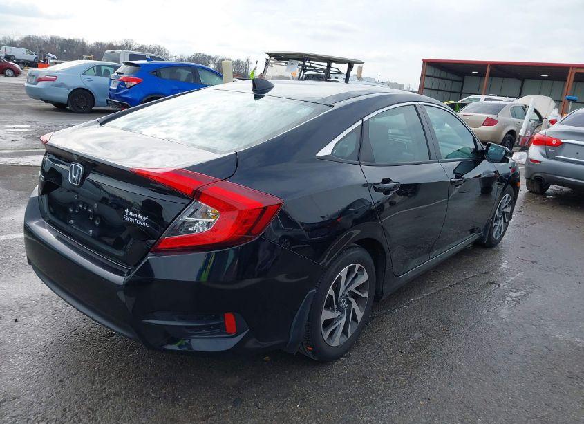 Photo 4 of 2018 Honda Civic EX (VIN 19XFC2F70JE039469)