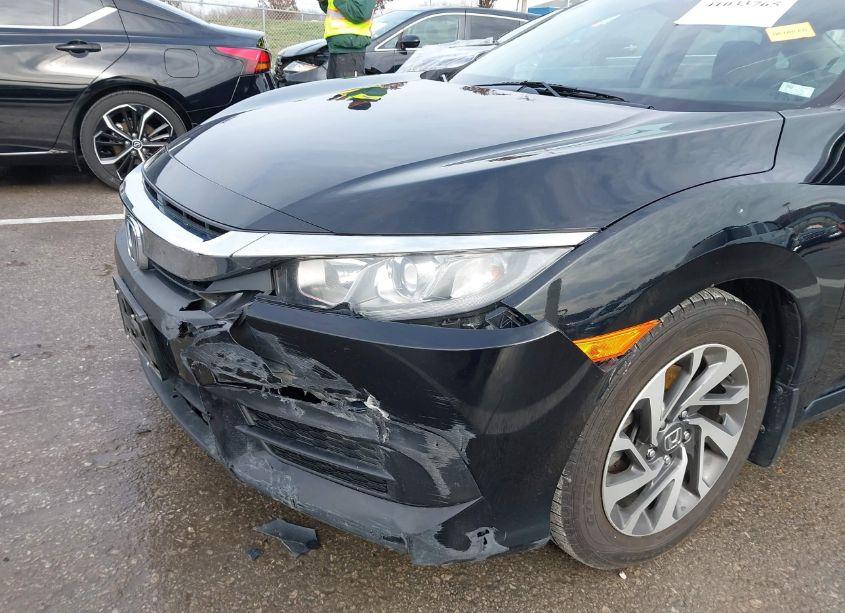 Photo 6 of 2018 Honda Civic EX (VIN 19XFC2F70JE039469)