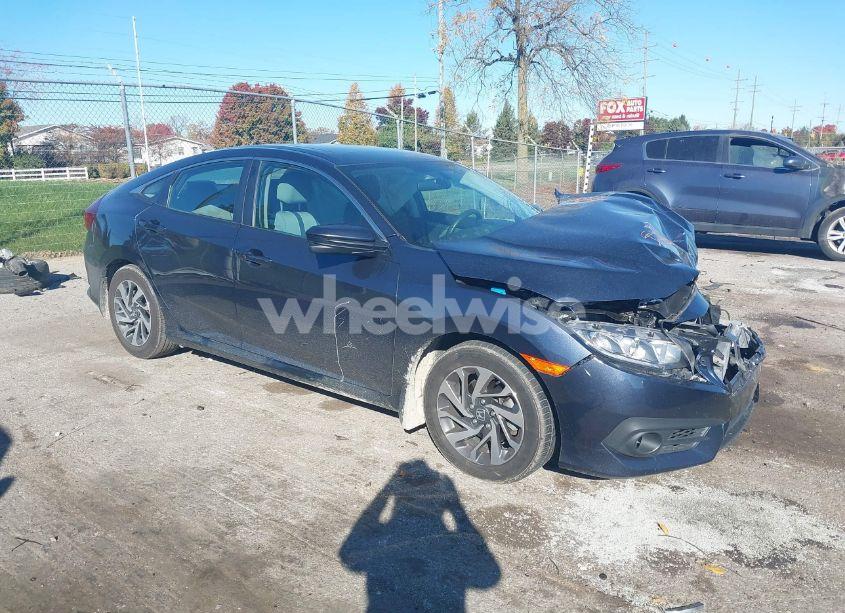 2016 Honda Civic EX (VIN 19XFC2F71GE002827) main photo