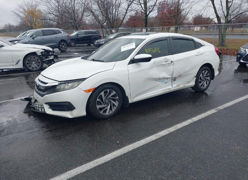 Photo 2 of 2016 Honda Civic EX (VIN 19XFC2F71GE217401)