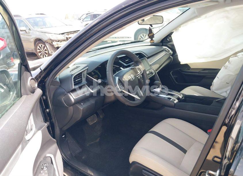 Photo 5 of 2017 Honda Civic EX (VIN 19XFC2F71HE050846)