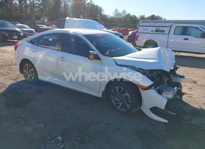 2017 Honda Civic EX (VIN 19XFC2F71HE080316) main photo