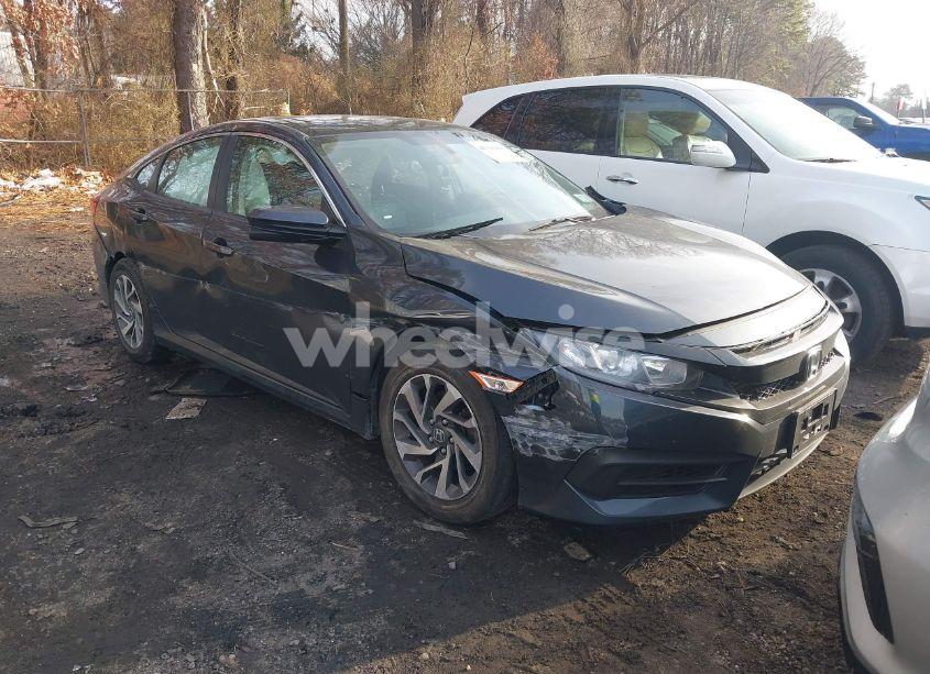 2017 Honda Civic EX (VIN 19XFC2F71HE205430) main photo