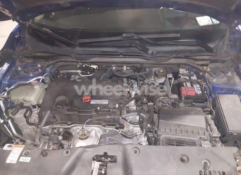 Photo 10 of 2018 Honda Civic EX (VIN 19XFC2F71JE007016)