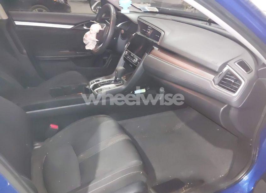 Photo 5 of 2018 Honda Civic EX (VIN 19XFC2F71JE007016)