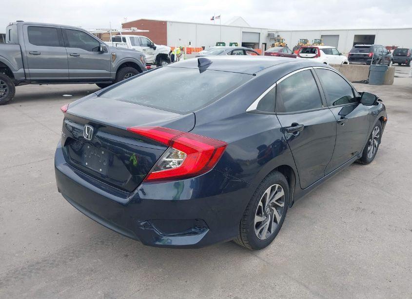 Photo 4 of 2018 Honda Civic EX (VIN 19XFC2F71JE012118)
