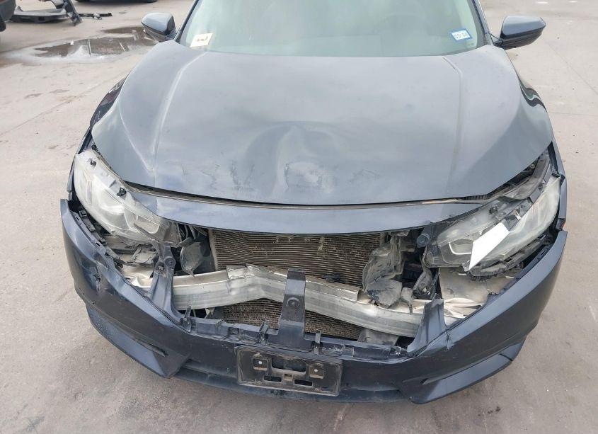 Photo 6 of 2018 Honda Civic EX (VIN 19XFC2F71JE012118)